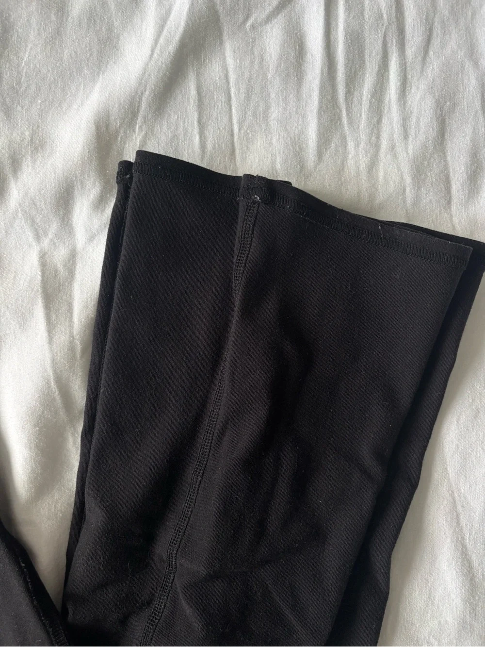 Alo Yoga Airbrush High-Waist Bootcut Legging in Black